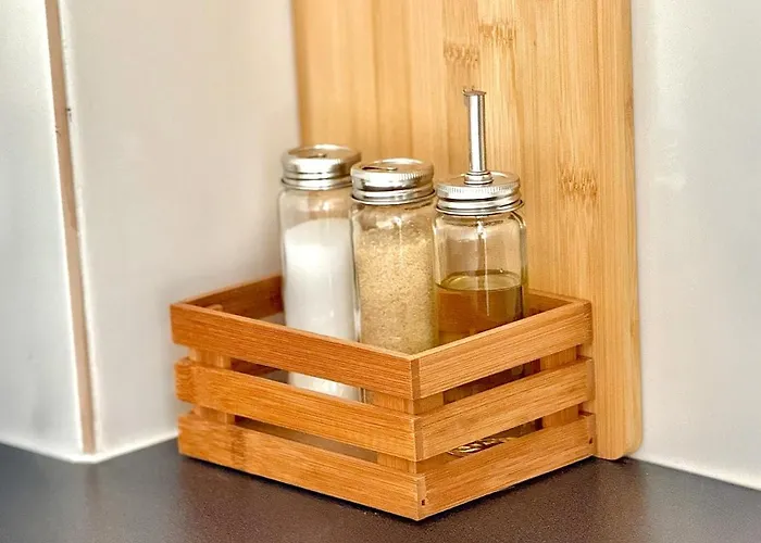 Ruhig Wohnen Mitten In Der Stadt, 8 Min Zum Hbf Apartamento *